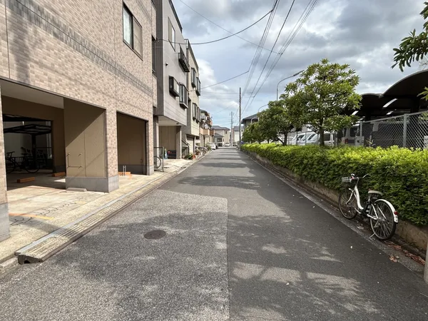 南西側前面道路