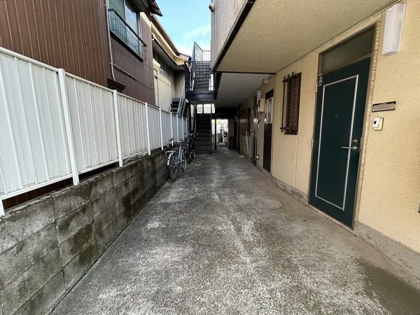 １階外廊下