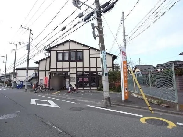 徒歩6分。