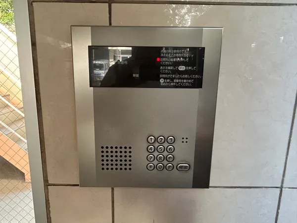 インターホン