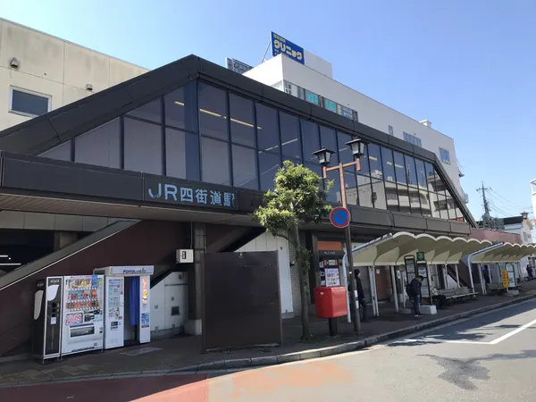 徒歩15分。