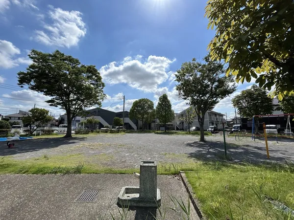 徒歩1分。