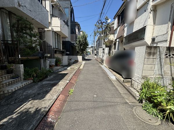 品川区旗の台2丁目古家付き土地 前面道路含む外観 品川区旗の台2丁目古家付き土地 前面道路含む外観