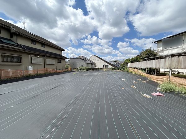 前面道路含む外観