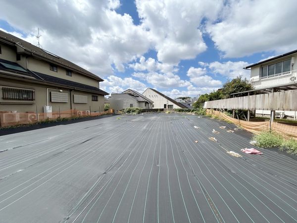 前面道路含む外観