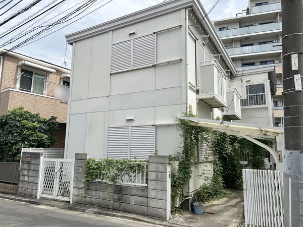 前面道路含む外観