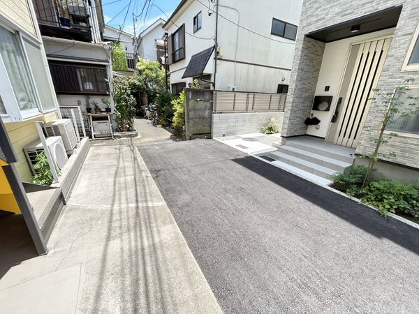 品川区中延1丁目戸建 前面道路含む外観
