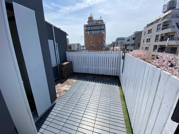 ルーフバルコニー（Aタイプ）