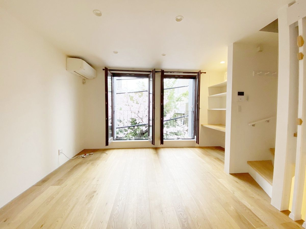 品川区荏原5丁目 賃貸併用住宅 リビング リビング