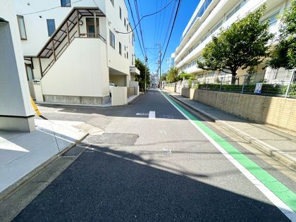 品川区旗の台3丁目新築戸建 前面道路含む外観 前面道路含む外観