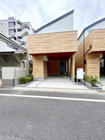 杉並区下井草3丁目 新築戸建 1号棟 前面道路含む外観 杉並区下井草3丁目 新築戸建 1号棟 前面道路含む外観
