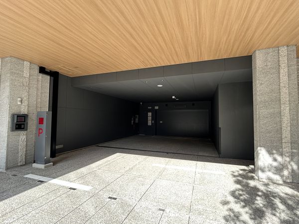 ザ・パークハウス大阪梅田タワー 駐車場 ザ・パークハウス大阪梅田タワー 駐車場