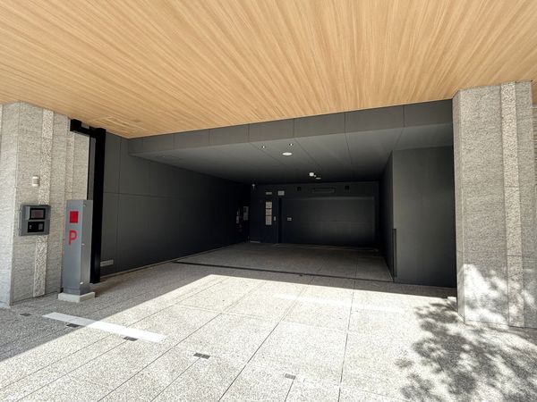 ザ・パークハウス大阪梅田タワー 駐車場 駐車場