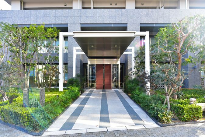 ローレルタワー梅田 エントランス エントランス