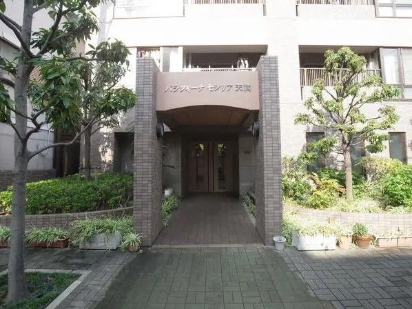 パラツィーナセシリア天満 エントランス エントランス