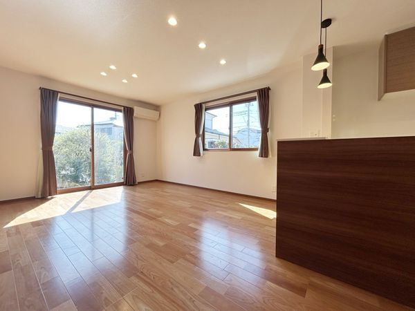 小金井市東町1丁目 戸建 リビング