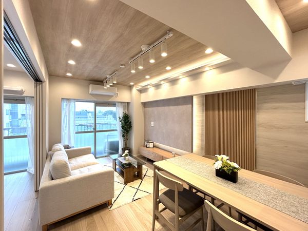 中銀三鷹マンシオン リビング