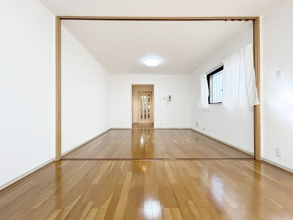 ライオンズマンション三鷹関前 リビング