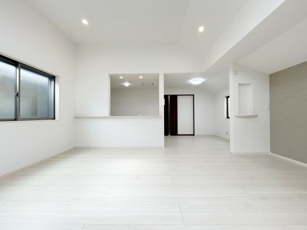 国分寺市西町1丁目 2号棟 リビング