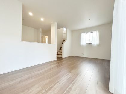 小金井市貫井北町5丁目 C号棟 リビング