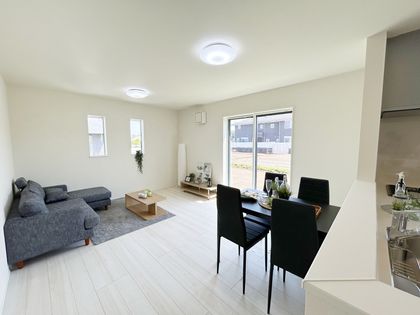 小平市小川町2丁目 新築戸建 リビング