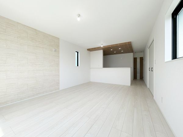 国立市泉3丁目 新築戸建4号棟 リビング