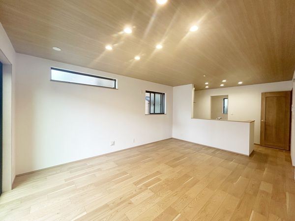 小金井市緑町5丁目 新築戸建 リビング