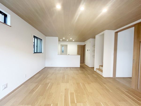 小金井市緑町5丁目 新築戸建 リビング