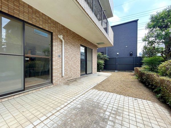 朝日パリオ武蔵小金井 庭