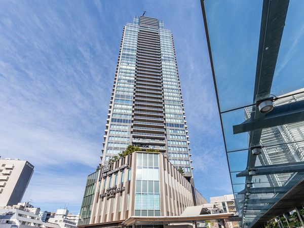 THE YOKOHAMA FRONT TOWER 外観