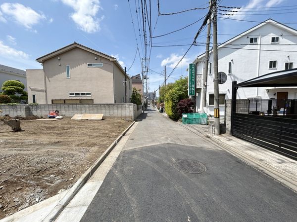 さいたま市大宮区高鼻町1丁目 A区画 前面道路含む外観