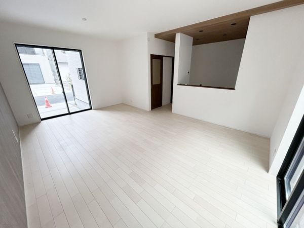 さいたま市西区大字西遊馬 I号棟 リビング