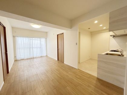 ワコーレ大宮 リビング