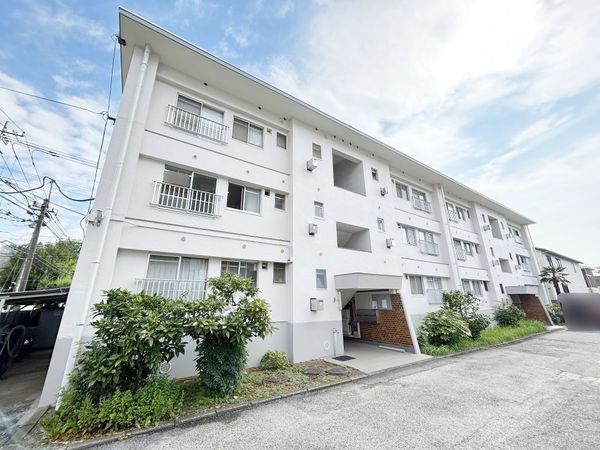 大宮吉敷町団地 1号棟 外観