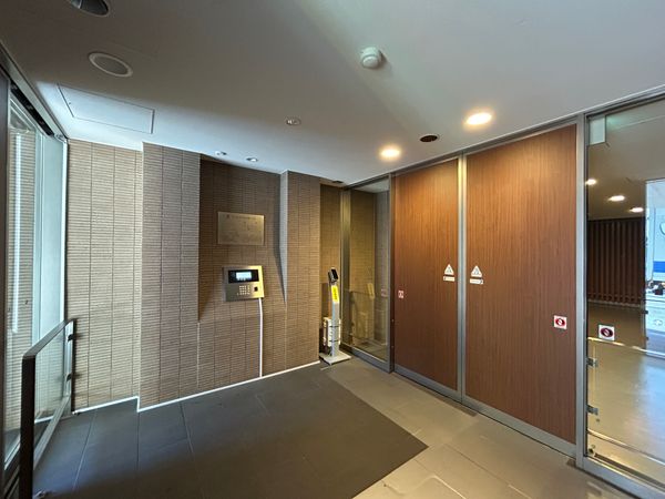 ザ・パークハウス白壁三丁目 エントランス